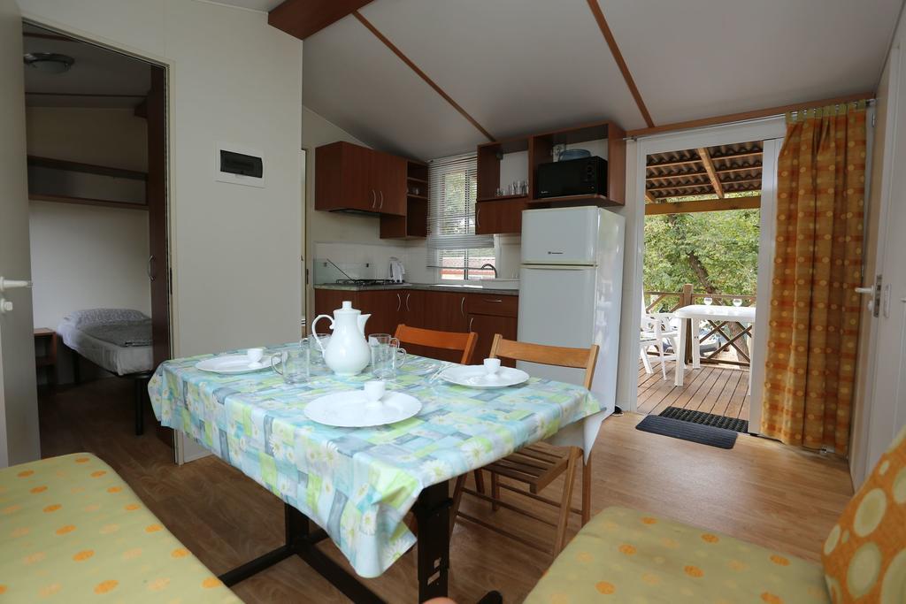 Mobile Homes Comfort Capri Bijela Uvala Mugeba Ngoại thất bức ảnh
